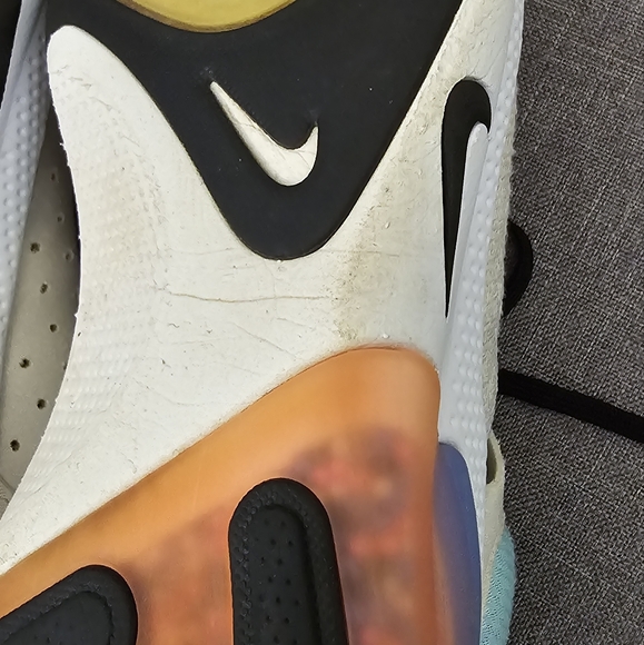 Nike Women's Joyride Run Flyknit - Picture 10 of 11